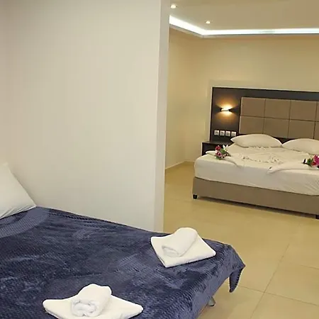 La Caretta Hotel 4*