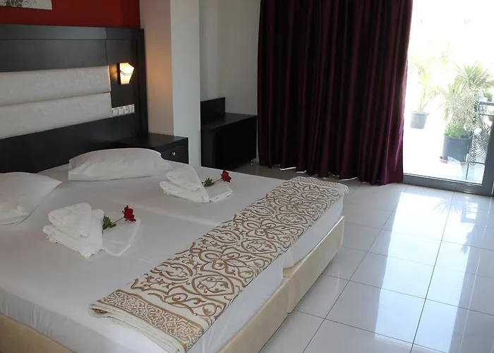 Hotel La Caretta 4*